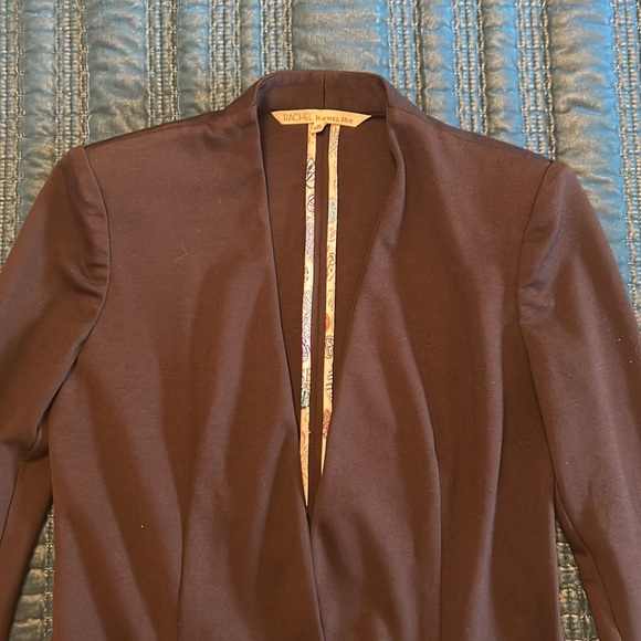 One button black blazer - Picture 2 of 3